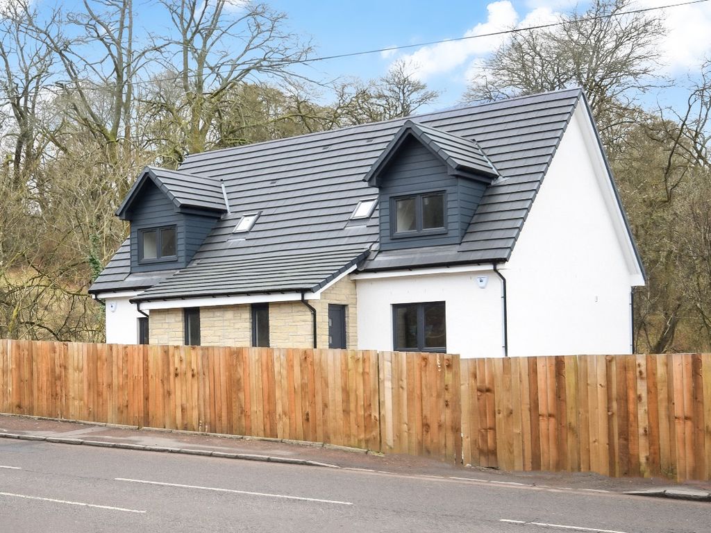 3 bed semidetached house for sale in Turfholm, Lesmahagow, Lanark ML11