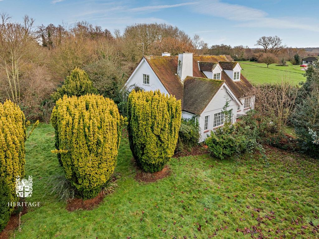 4 bed detached house for sale in Pattison Close, Witham CM8 Zoopla