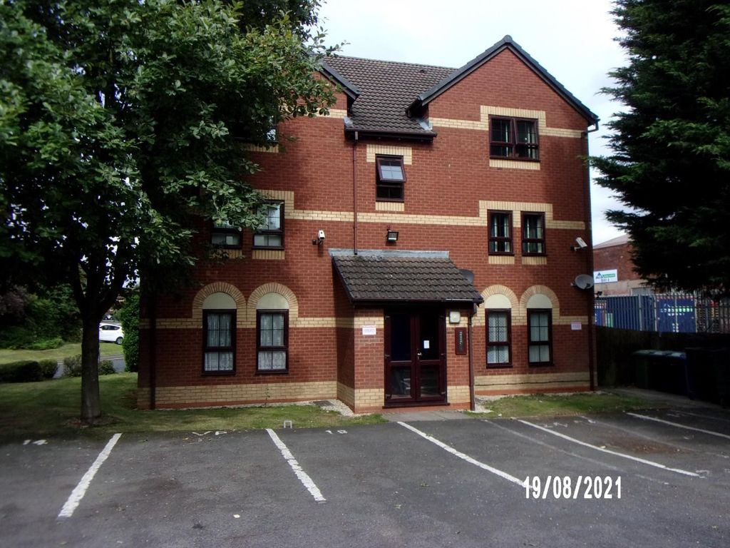 Studio to rent in Goldstar Way, Kitts Green, Birmingham B33 Zoopla
