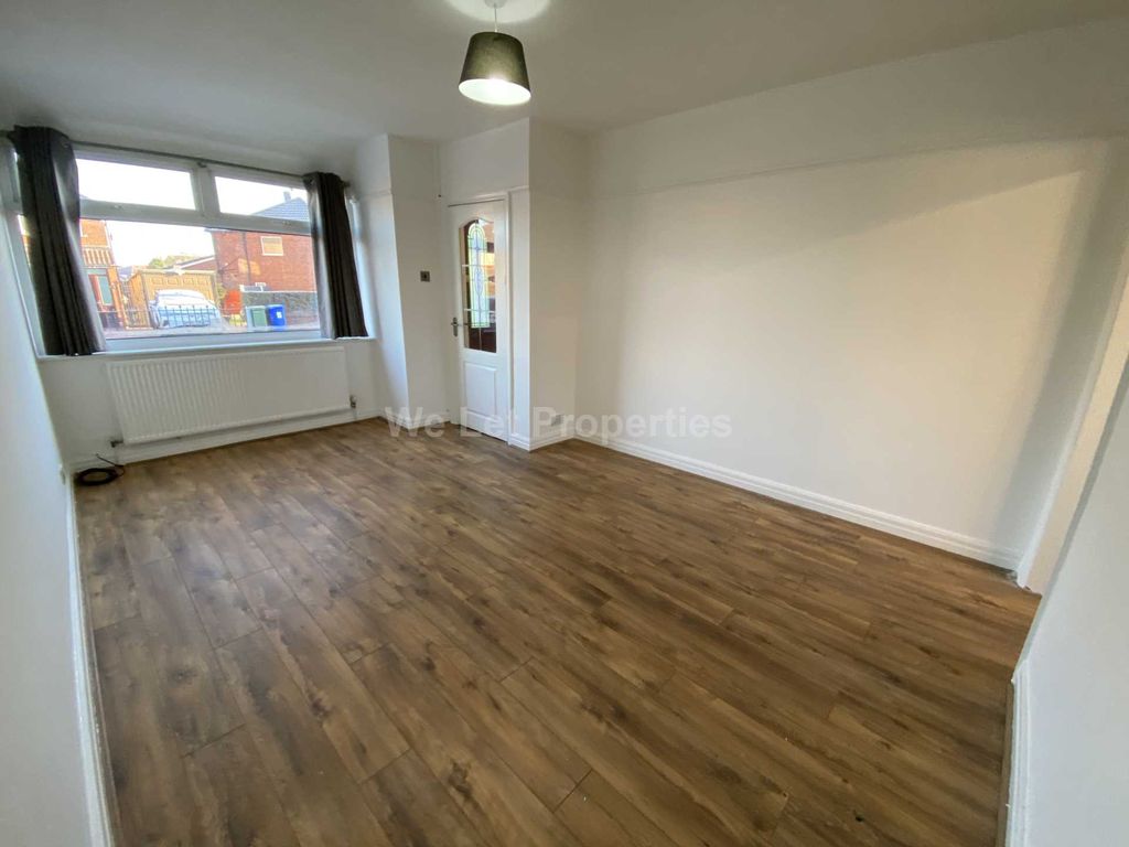 2 bed property to rent in Thornhill Road, Droylsden M43 Zoopla