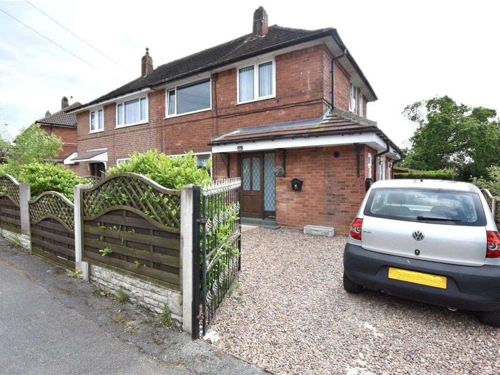 3 bed semidetached house for sale in Redmire Drive, Seacroft, Leeds