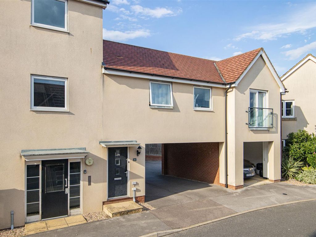 2 bed detached house to rent in Tiree Court, Bletchley, Milton Keynes