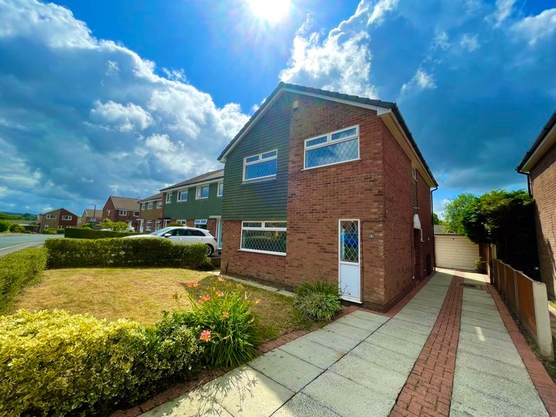 4 bed detached house to rent in Lakenheath Drive, Sharples, Bolton BL1