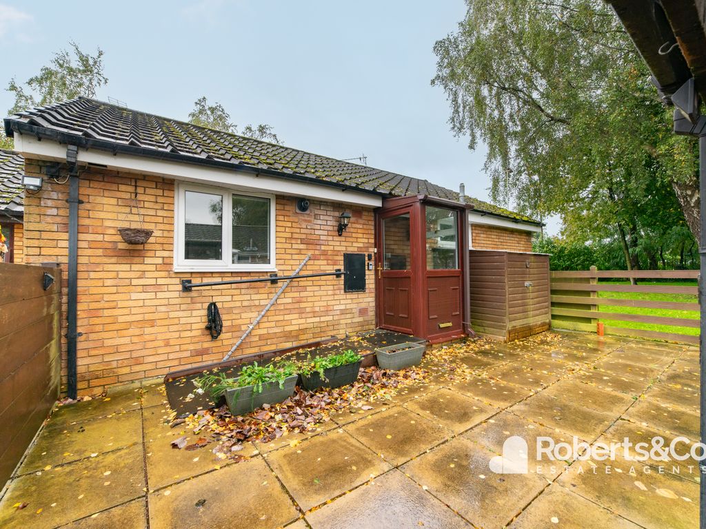2 bed semidetached bungalow for sale in Woodcroft Close, Penwortham
