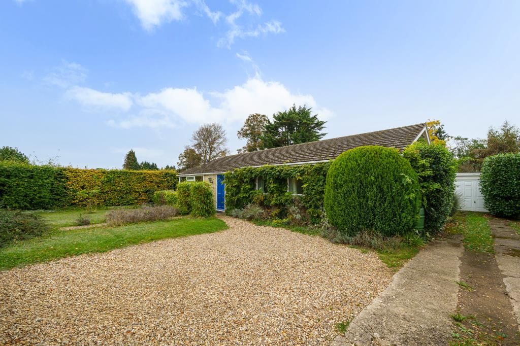 4 bed detached house for sale in Shillingford, Wallingford OX10, £