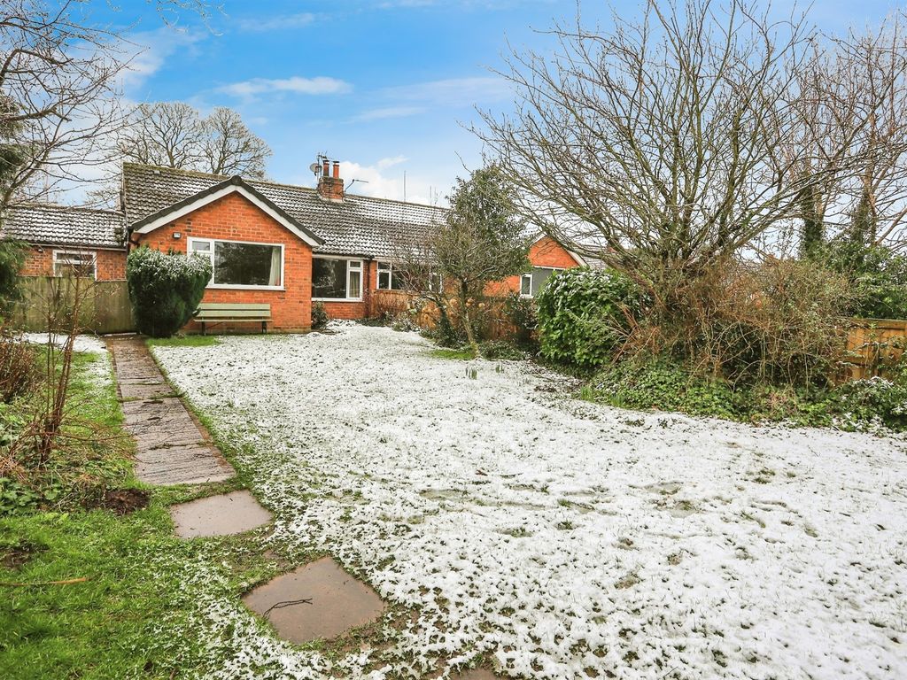 3 bed semidetached bungalow for sale in Main Street, Askham Bryan