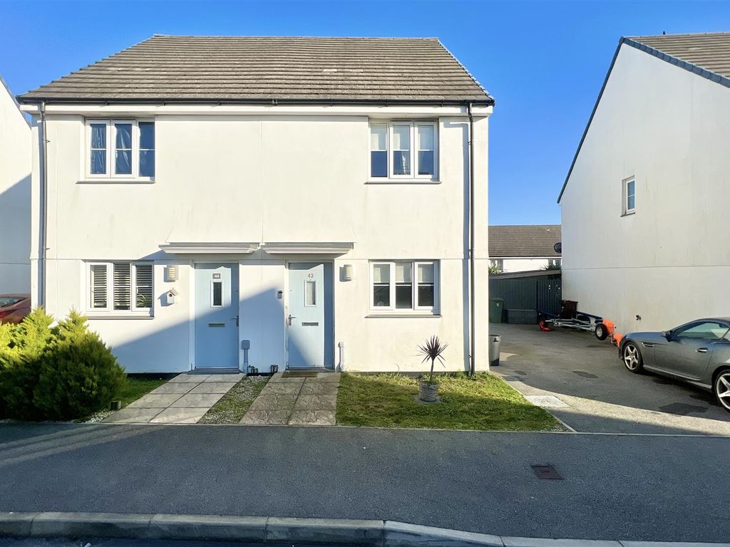 2 bed semidetached house for sale in Figgy Road, Quintrell Downs