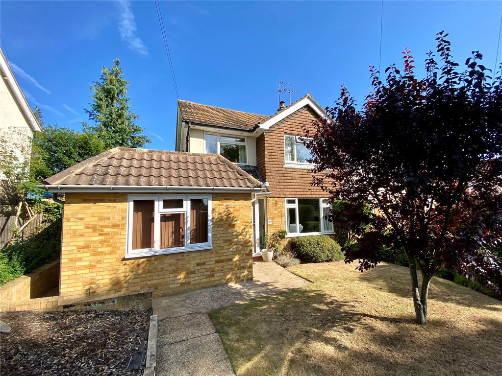 Boltons Lane Pyrford Surrey GU22