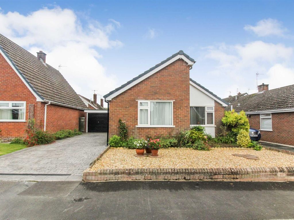 3 bed detached bungalow for sale in Rosehill Avenue, Whittington, Oswestry SY11 Zoopla