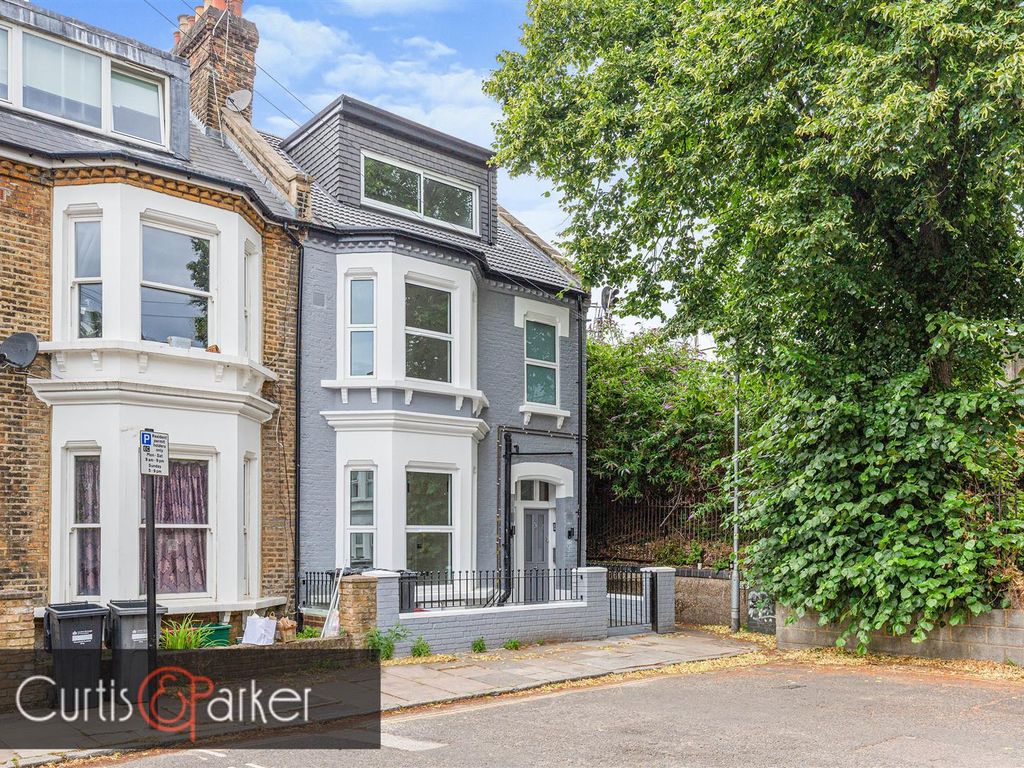 3 bed flat for sale in Upham Park Road, London W4 Zoopla