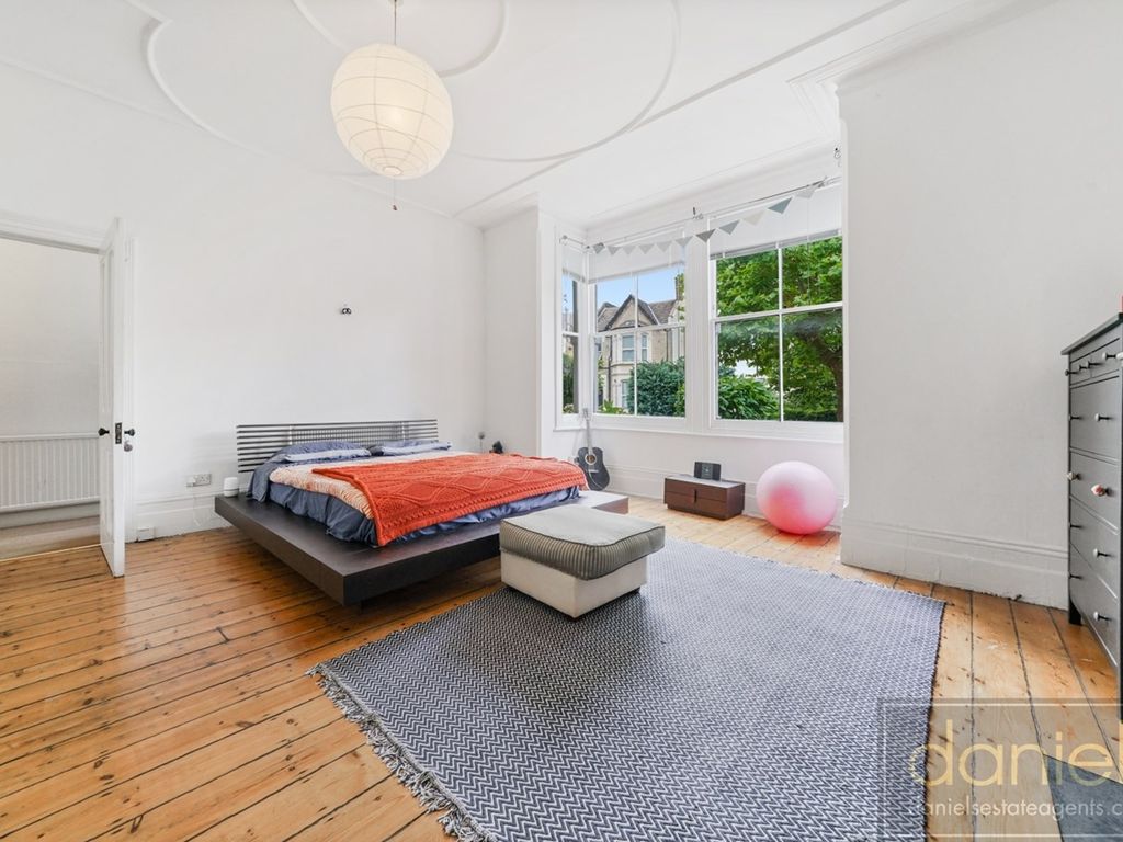 Greenhill Park, Harlesden NW10