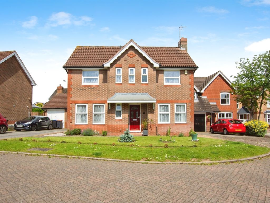 3 bed detached house for sale in Bramble Croft, SuttonInAshfield NG17