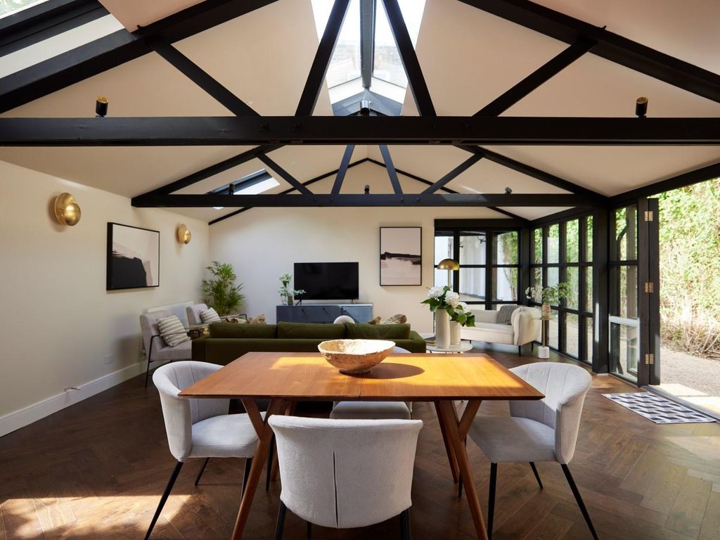 3 bed property for sale in Lochaline Street, Hammersmith, London W6, £