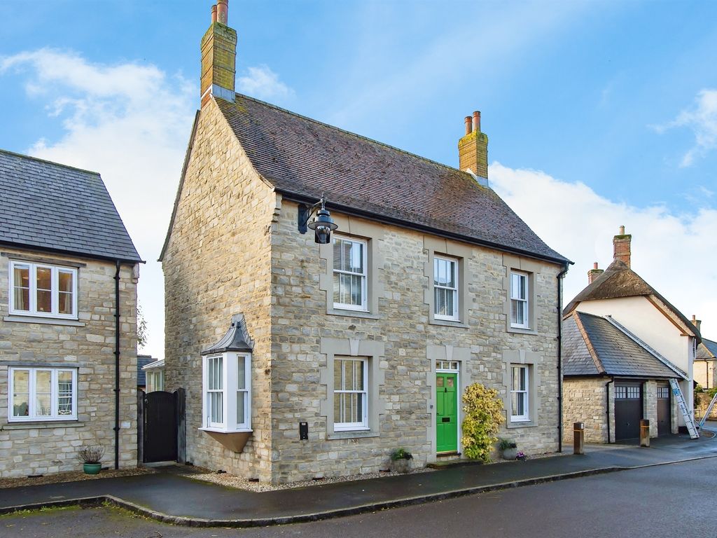 4 bed detached house for sale in Oak Lane, Mere, Warminster BA12, £525,000 Zoopla