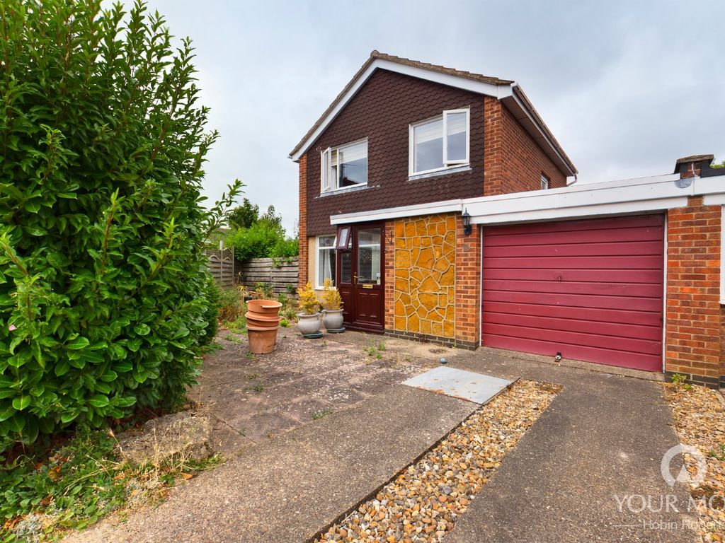 3 bed linkdetached house for sale in Brockwood Close, Duston