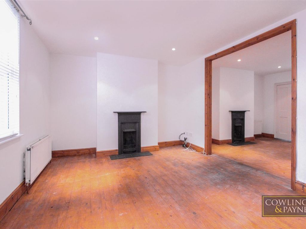 2 bed semidetached house for sale in Elm Road, Wickford SS11 Zoopla