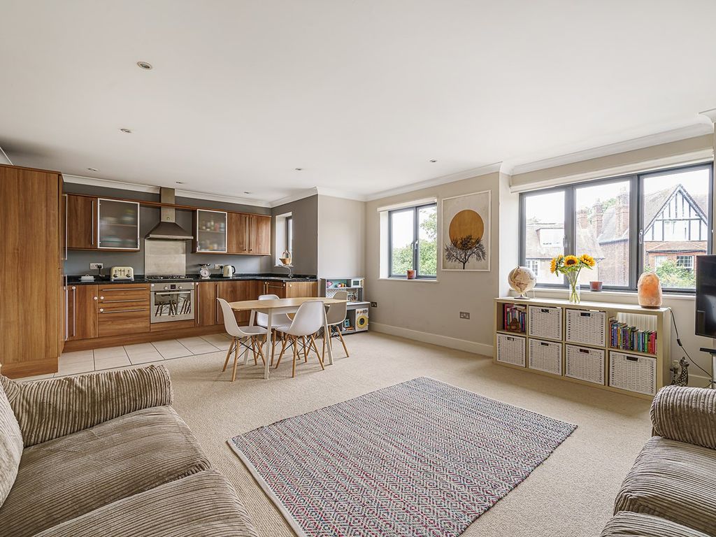 2 bed flat for sale in London Lane, Bromley BR1 Zoopla