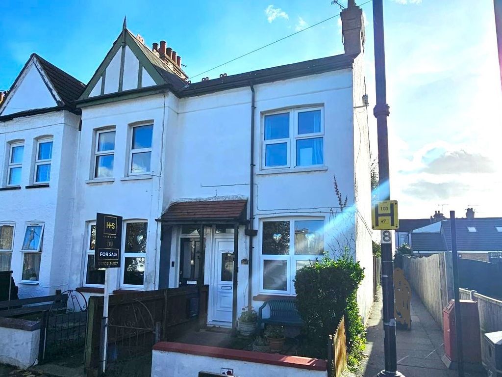 End terrace house for sale in Trinity Road, SouthendOnSea SS2, £