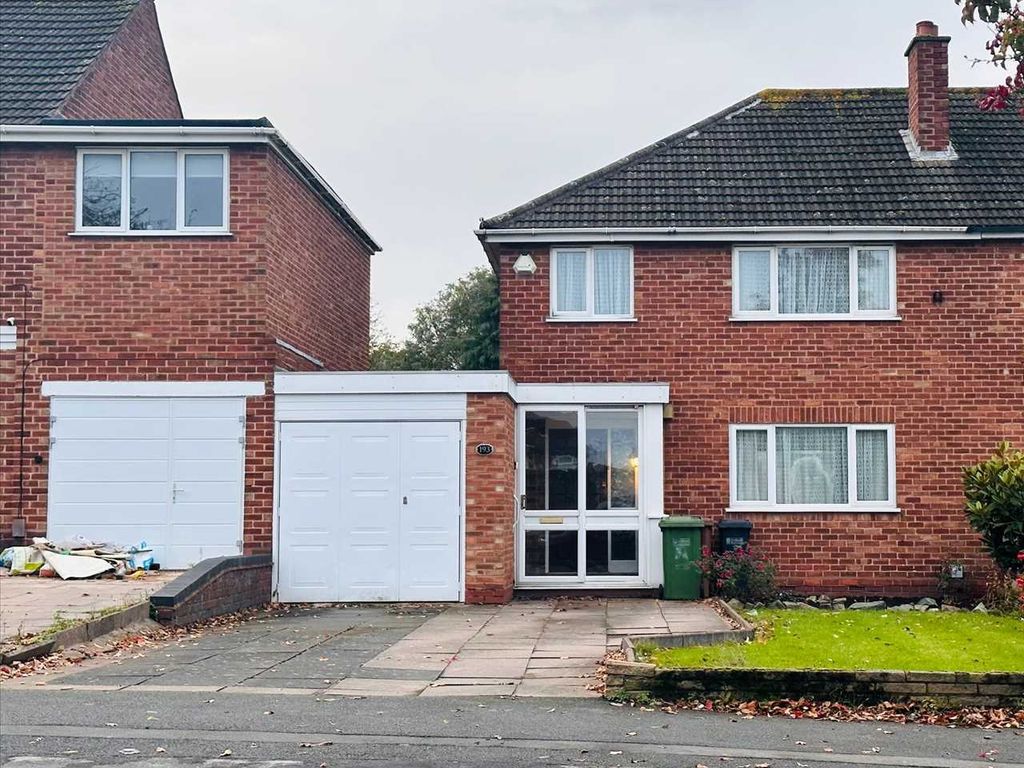 3 bed semidetached house for sale in Richmond Road, Solihull B92, £