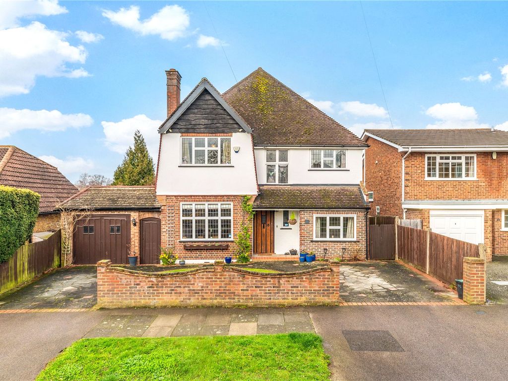 4 bed detached house for sale in Broxbourne Road, Orpington, Kent BR6