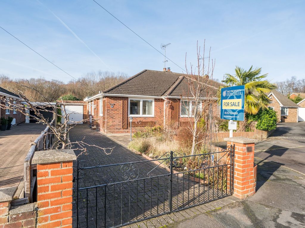 3 bed semidetached bungalow for sale in Waverley Drive, Ash Vale GU12
