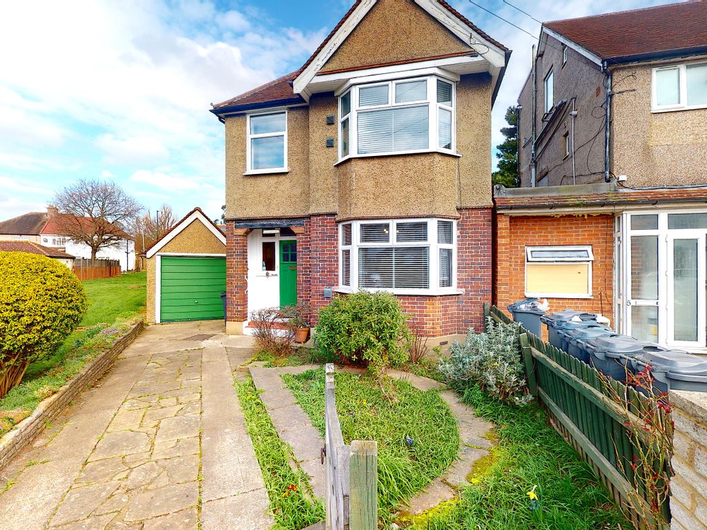 3 bed detached house for sale in Hogarth Gardens, Heston, Hounslow TW5 Zoopla