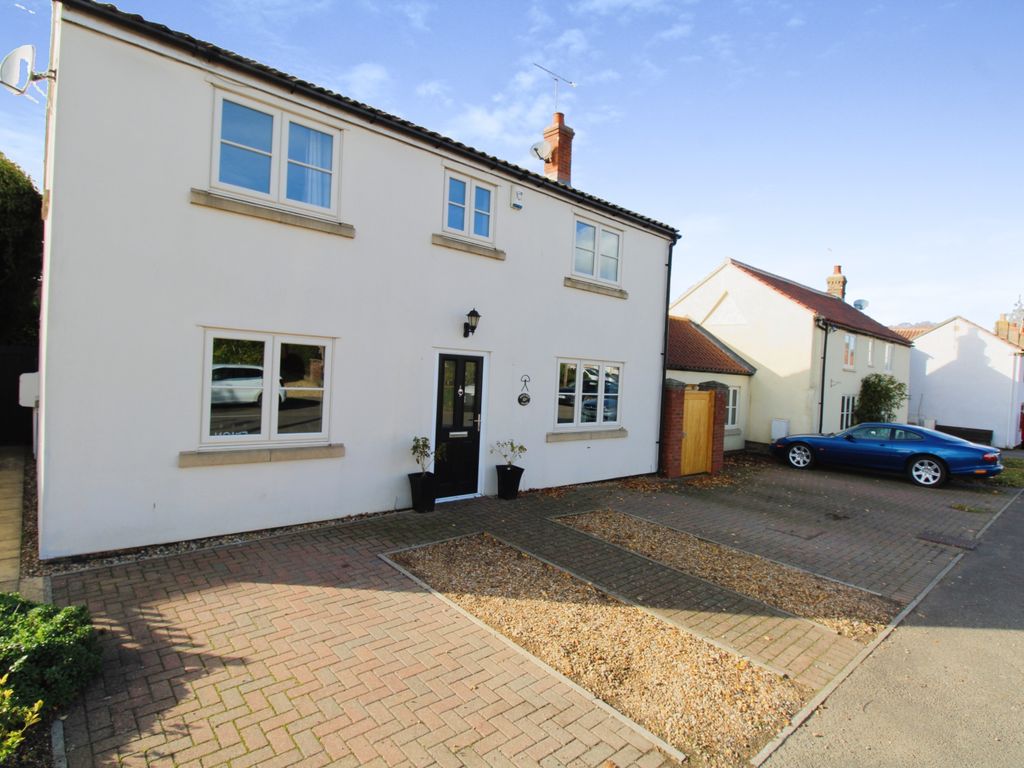 4 bed detached house for sale in Chapel Court, High Street, Stilton
