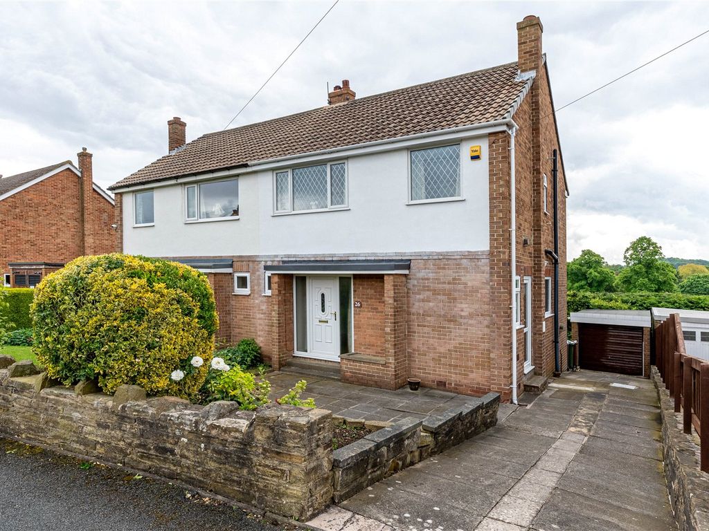 3 bed semidetached house for sale in Thorne Grove, Rothwell, Leeds