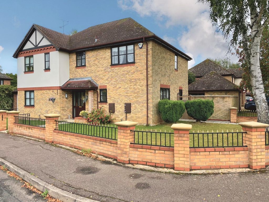 4 bed detached house for sale in Woodcote Park, Wisbech PE13 Zoopla