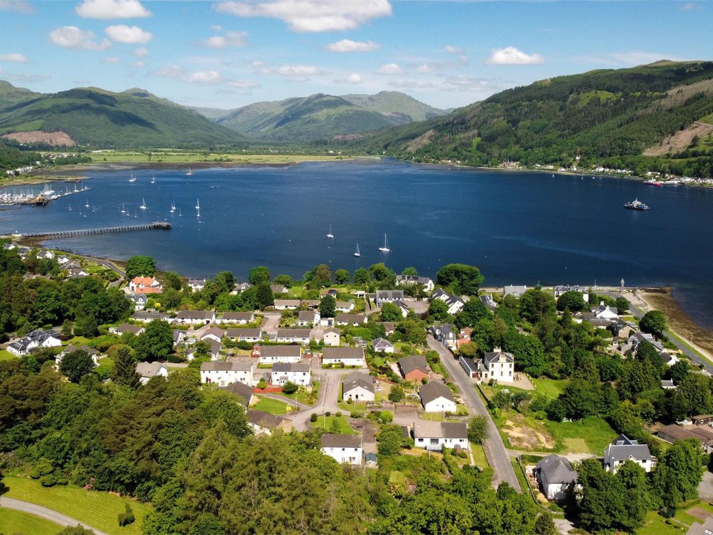 2 bed semidetached bungalow for sale in 23 Albert Place, Sandbank