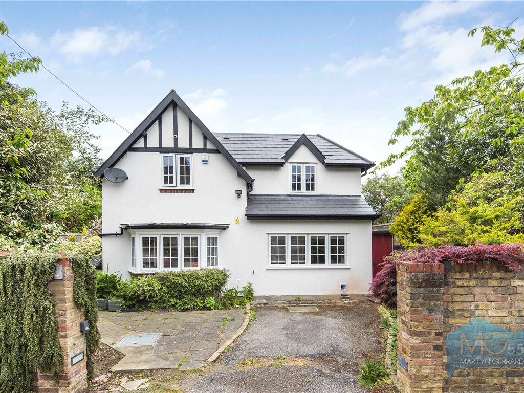 3 bed detached house for sale in Somerset Road, New EN5
