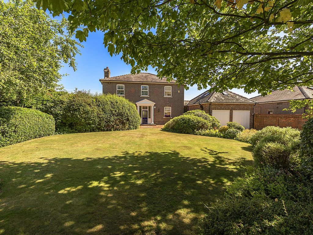 6 bed detached house for sale in Kinsbourne Green Lane, Harpenden AL5 Zoopla