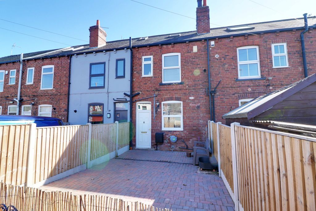 2 bed terraced house for sale in Moorview, Methley, Leeds LS26 Zoopla