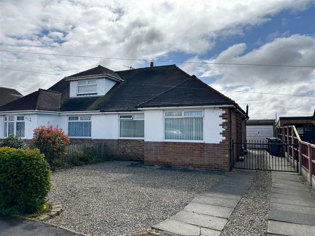 2 bed semidetached bungalow for sale in Mere Brow Lane, Mere Brow, Preston PR4, £190,000 Zoopla