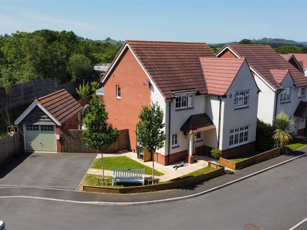 4 bed detached house for sale in Kingfisher Way, Kingsteignton, Newton