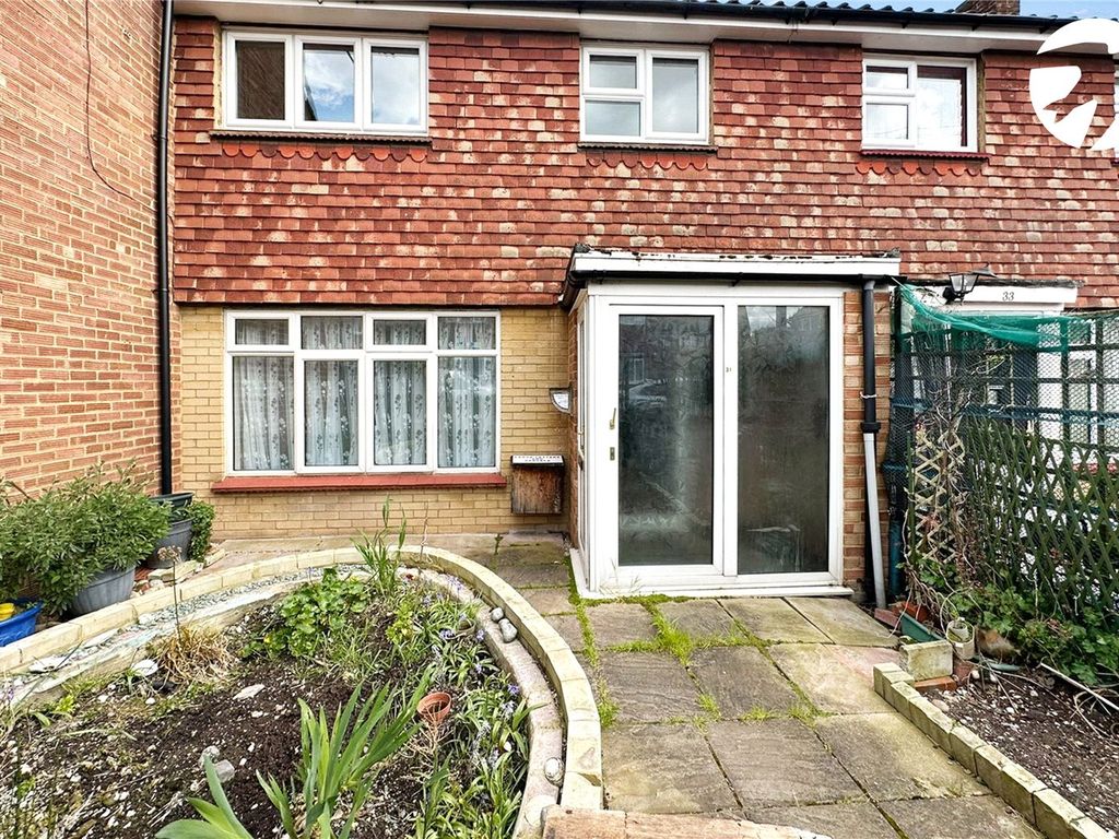 3 bed terraced house for sale in Munford Drive, Kent DA10