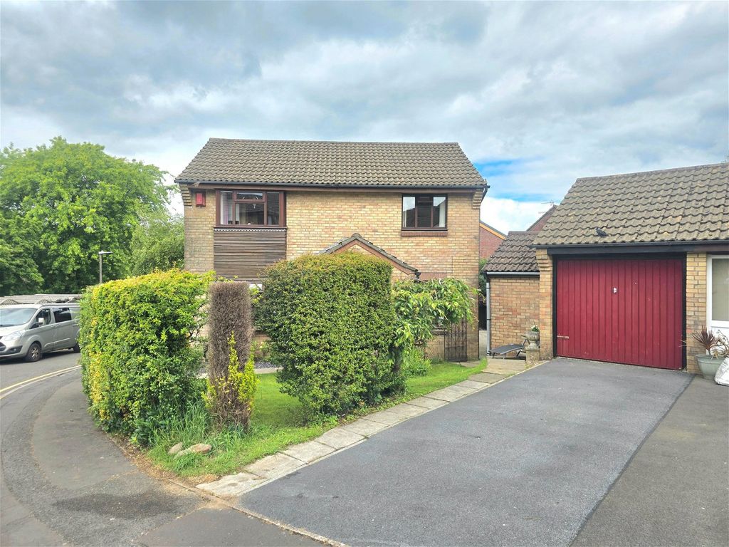 3 bed detached house for sale in Bryn Y Gors, Llangyfelach, Swansea SA6