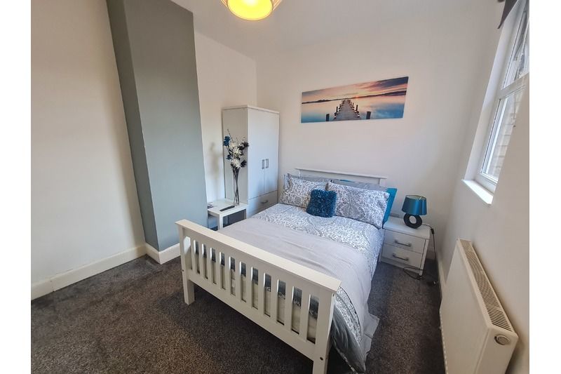 Room to rent in Boulevard, Hull HU3 Zoopla
