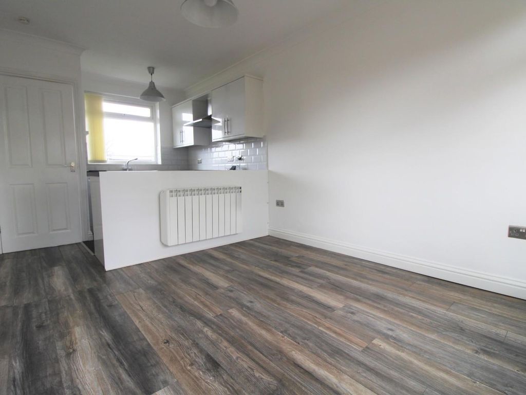 1 bed flat to rent in Belsay Gardens, Fawdon, Newcastle Upon Tyne NE3