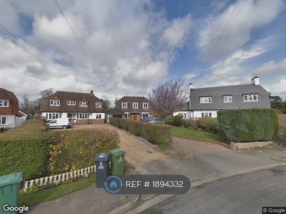 Studio to rent in Chalmers Road, Banstead SM7, £800 pcm Zoopla