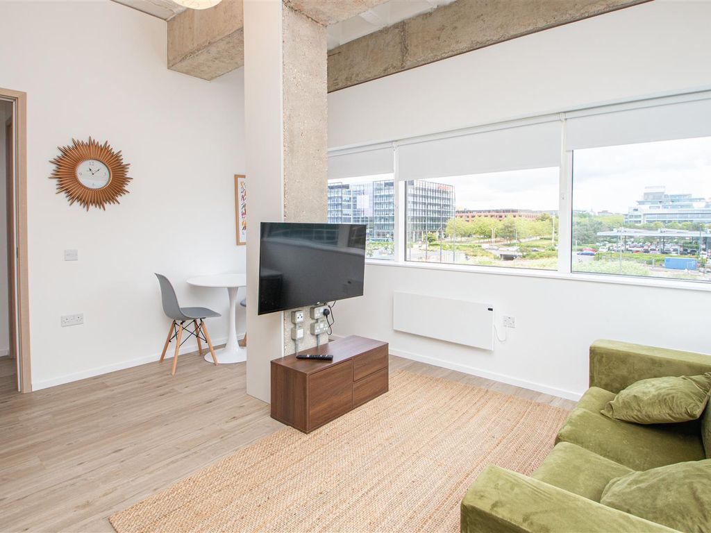 1 bed flat to rent in 500 Elder Gate, Milton Keynes MK9, £1,200 pcm