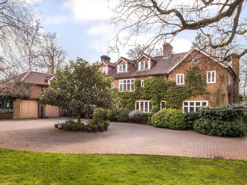 6 bed detached house for sale in Wildernesse Avenue, Sevenoaks, Kent