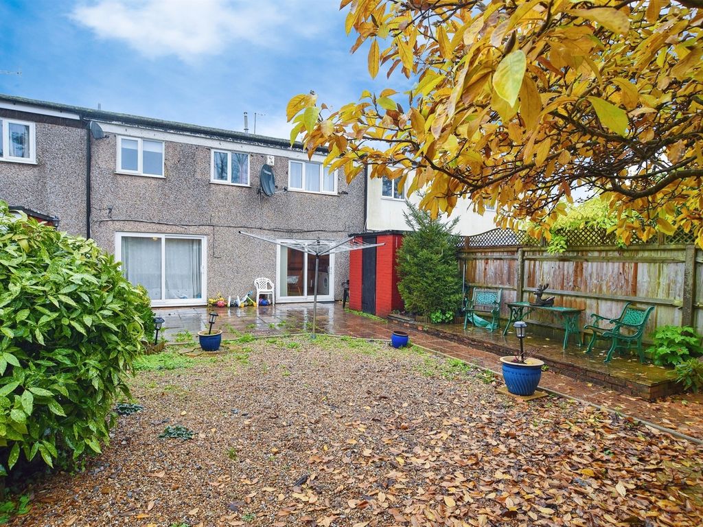 3 bed terraced house for sale in Robin Place, Boundary Way, Watford