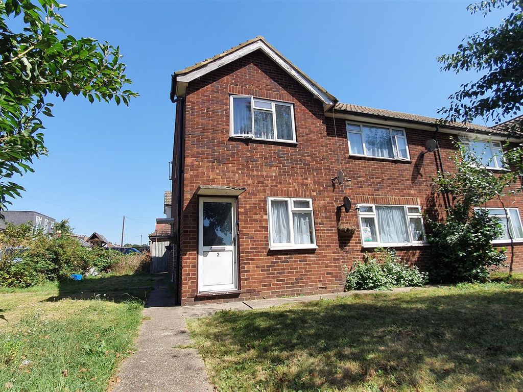 2 bed for sale in Uxbridge Road, Hillingdon, Uxbridge UB10