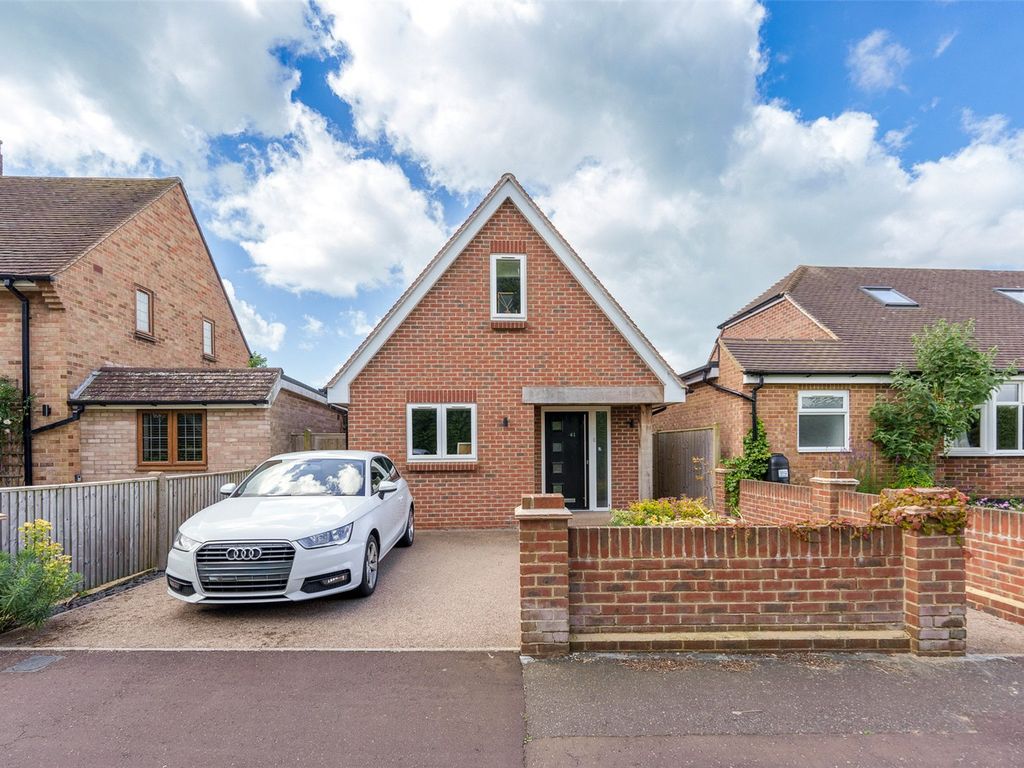 2 bed detached house for sale in Goring Way, GoringBySea, Worthing