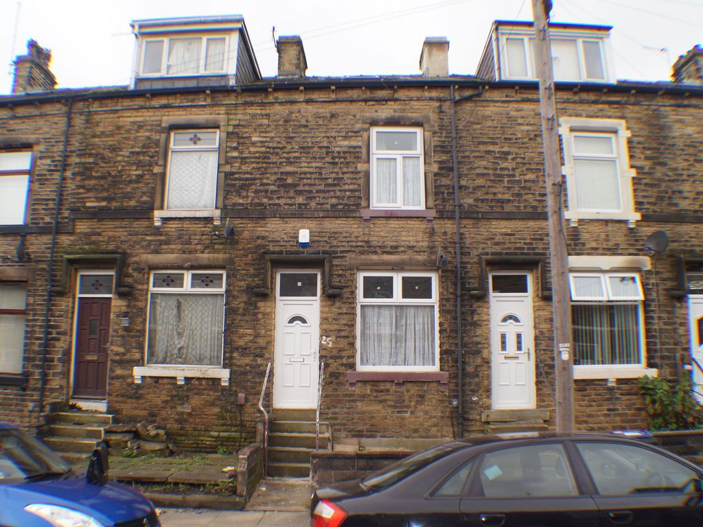 4 bed terraced house to rent in Bridgwater Road, Bradford BD9, £1,095 pcm Zoopla