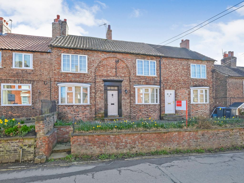 5 bed terraced house for sale in Cockpit Hill, Brompton, Northallerton