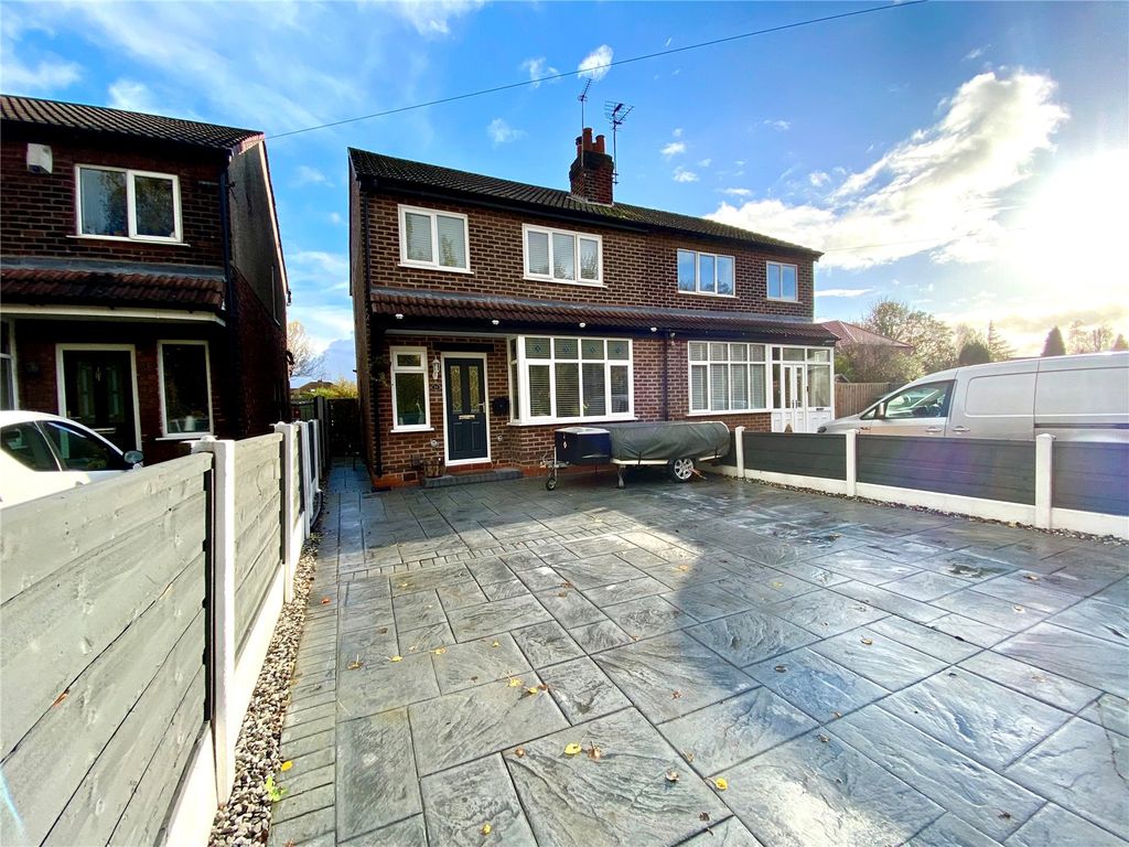 3 bed semidetached house for sale in Gower Avenue, Hazel Grove
