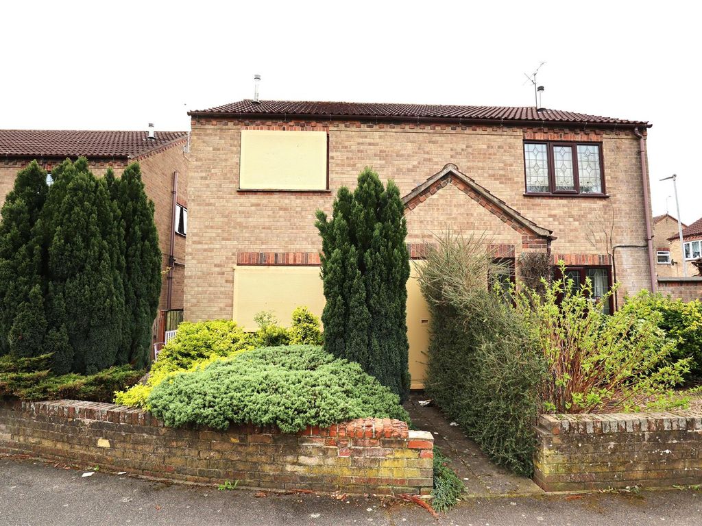 3 bed semidetached house for sale in Plover Grove, Lincoln LN6 Zoopla