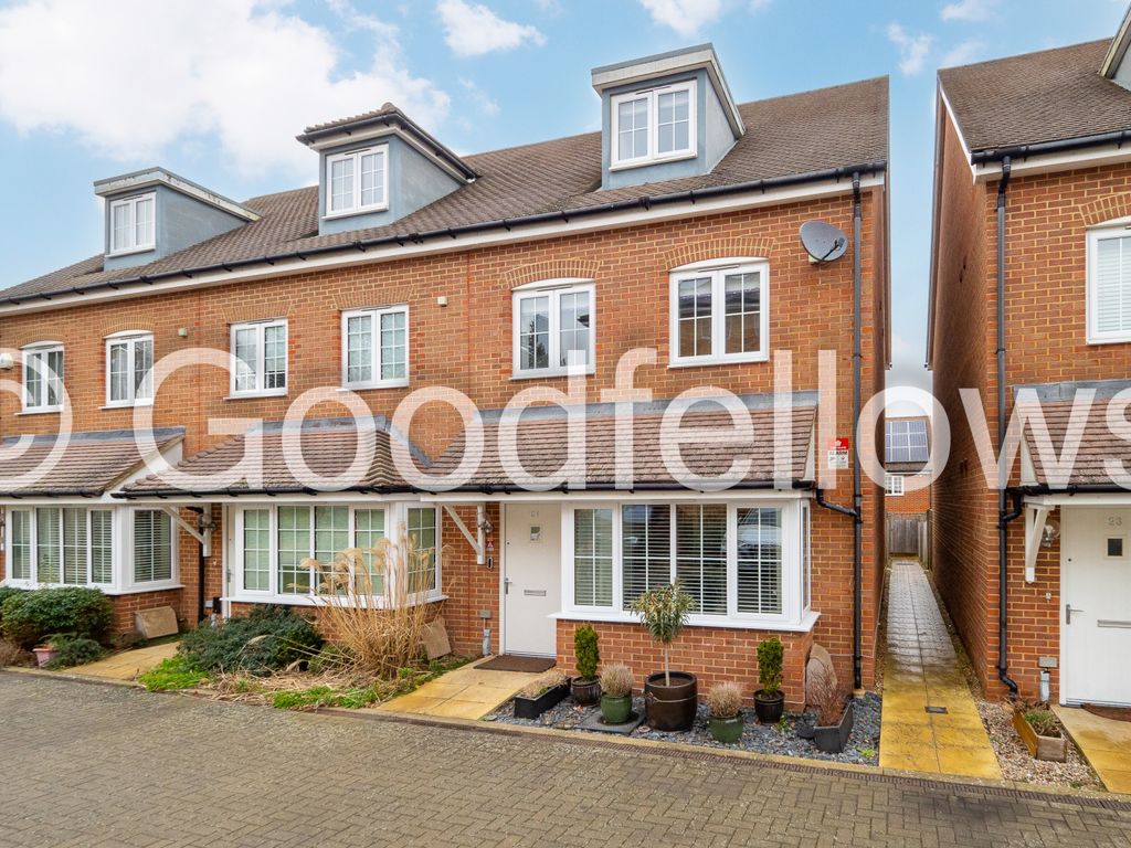 4 bed end terrace house to rent in Damson Way, Carshalton SM5 Zoopla